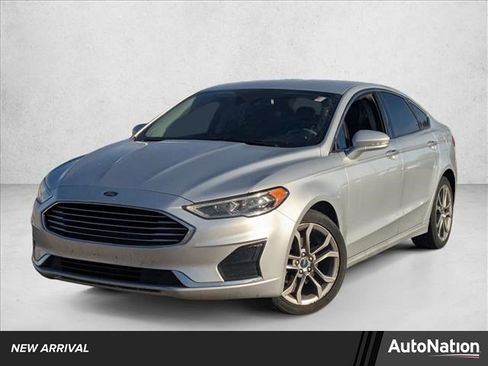 Used 2019 Ford Fusion SEL image 1