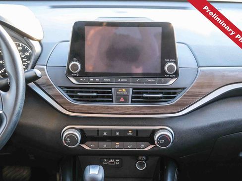 Used 2023 Nissan Altima 2.5 SV FWD image 14