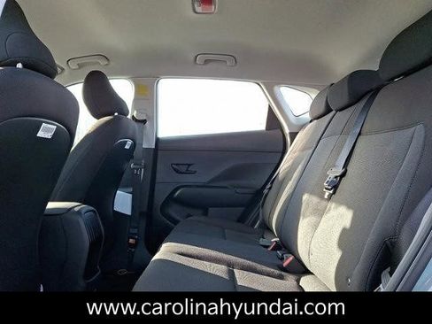 New 2026 Hyundai Kona SE image 5