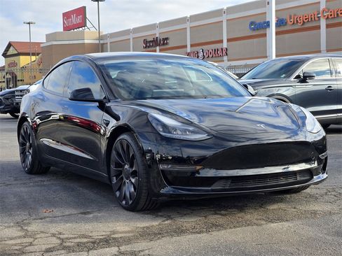 Used 2021 Tesla Model 3 Performance image 3