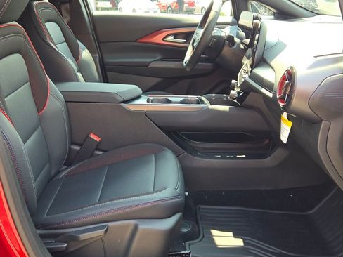 New 2025 Chevrolet Equinox EV RS image 6