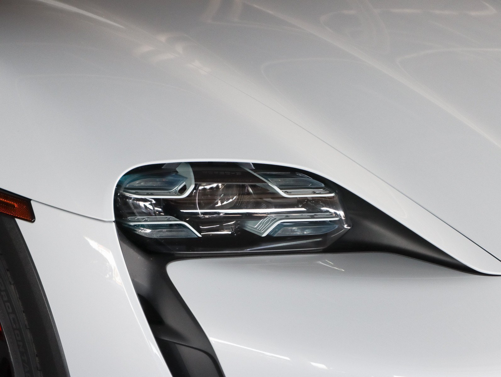 Certified 2023 Porsche Taycan 4S AWD/4WD image 28