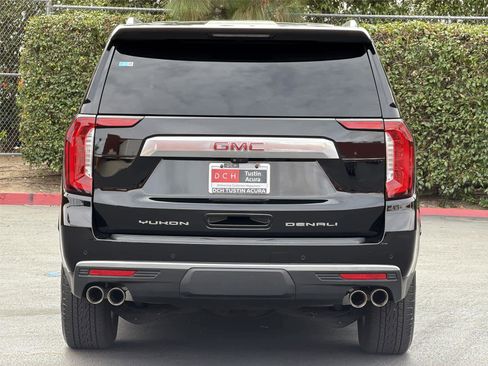Used 2023 GMC Yukon XL Denali w/ Advanced Technology Package AWD/4WD image 6