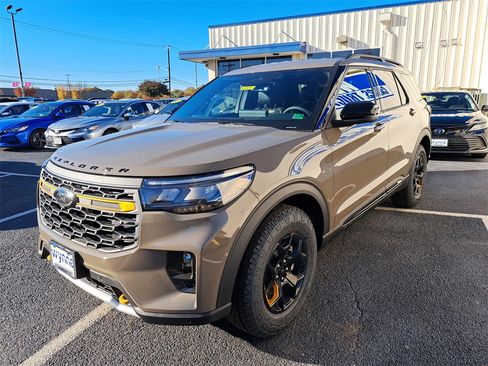 New 2026 Ford Explorer Tremor w/ Tremor Convenience Package image 3