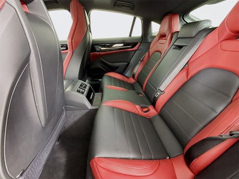 New 2026 Porsche Panamera image 24