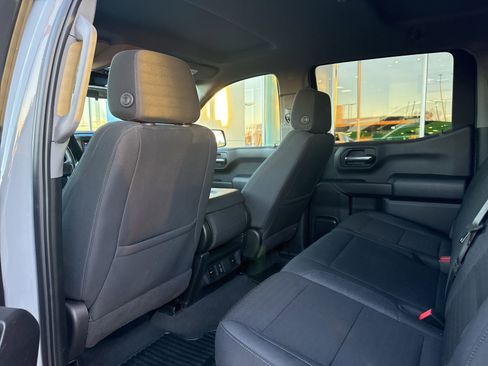 Used 2024 Chevrolet Silverado 1500 Custom image 15