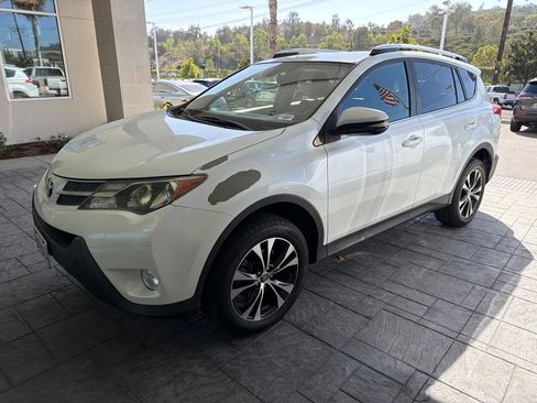 Used 2015 Toyota RAV4 Limited w/ Technology Package FWD image 3