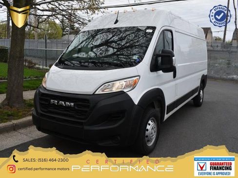 Used 2026 RAM ProMaster 2500 w/ Convenience Group FWD image 1