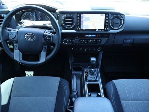 Used 2020 Toyota Tacoma TRD Sport w/ Technology Package AWD/4WD image 23