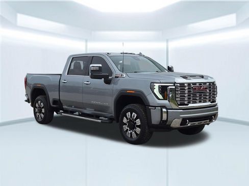 Used 2024 GMC Sierra 2500 Denali w/ Technology Package AWD/4WD image 9