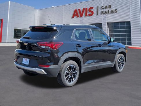 Used 2025 Chevrolet TrailBlazer LT AWD/4WD image 6