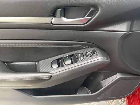 Used 2019 Nissan Altima 2.5 SV image 19