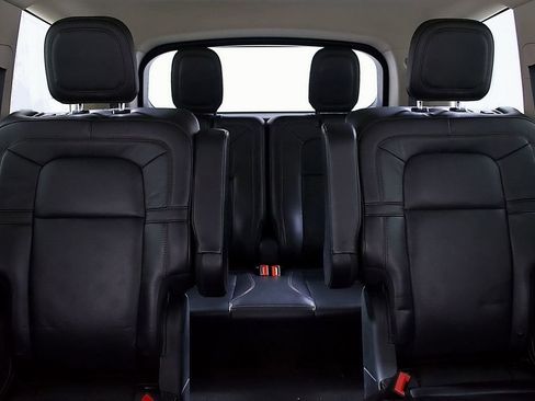 Used 2023 Lincoln Aviator Reserve w/ Equipment Group 201A image 18