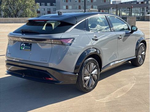 Used 2023 Nissan Ariya AWD image 8