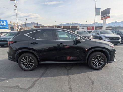 Used 2024 Lexus NX 350 AWD w/ Premium Package image 2