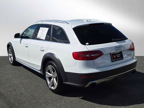 Used 2015 Audi A4 Premium w/ Audi MMI Navigation image 5