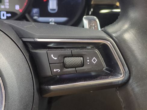 Used 2022 Porsche Macan S image 29