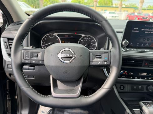 Certified 2026 Nissan Rogue SV FWD image 21