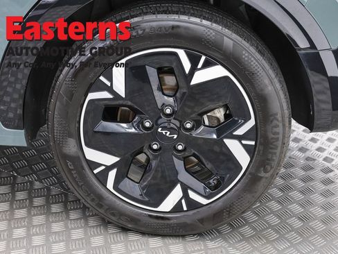 Used 2023 Kia Niro Wind w/ Wind Preserve Package FWD image 32
