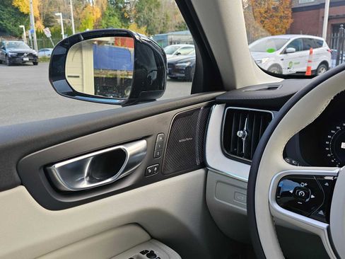 New 2026 Volvo XC60 B5 Ultra w/ Protection Package Premier image 27