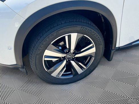 Used 2023 Nissan Rogue SL w/ SL Premium Package FWD image 31
