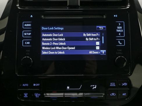 Used 2016 Toyota Prius Two FWD image 27