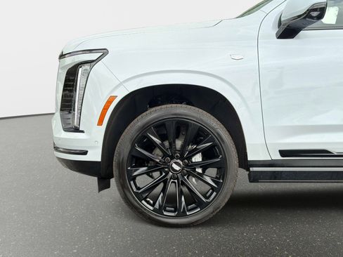 Used 2026 Cadillac Escalade Platinum Sport w/ LPO, ONYX Package AWD/4WD image 12