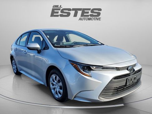 Used 2024 Toyota Corolla LE image 5