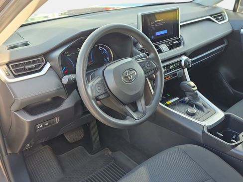 Used 2025 Toyota RAV4 LE image 15