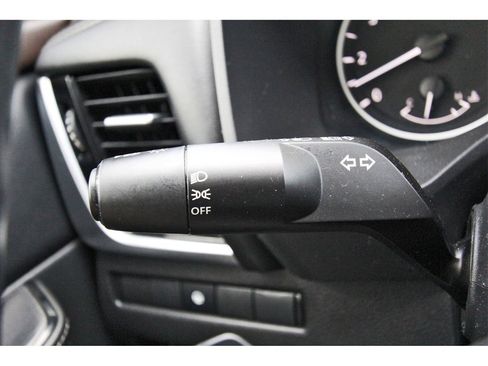 Used 2023 Nissan Rogue SL w/ SL Premium Package image 13