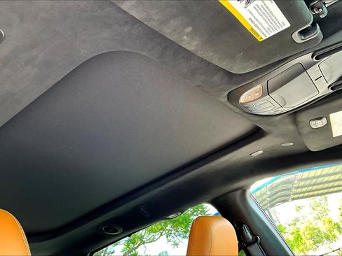 Used 2021 Chrysler Pacifica Pinnacle image 13