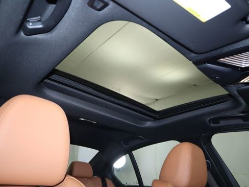 Certified 2023 BMW 330i Sedan w/ Convenience Package image 19