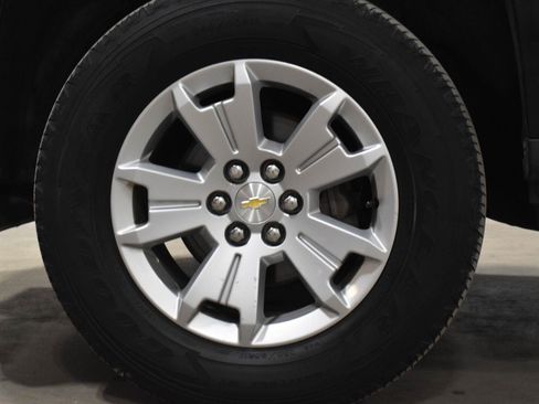 Used 2020 Chevrolet Colorado LT AWD/4WD image 30