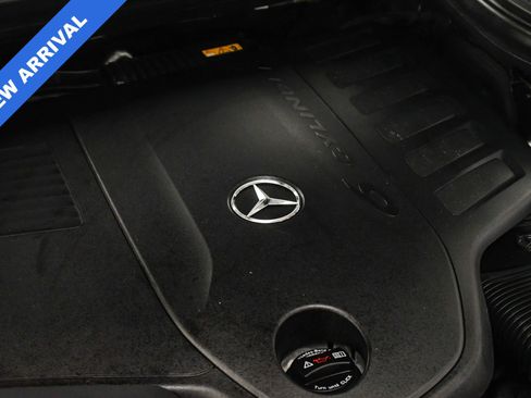 Used 2024 Mercedes-Benz GLS 450 4MATIC image 32