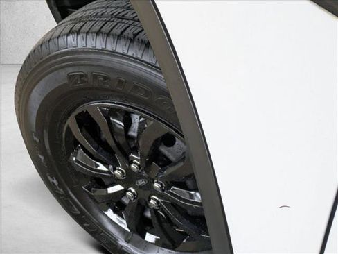 Used 2020 Ford Ranger XL w/ Equipment Group 101A Mid image 10