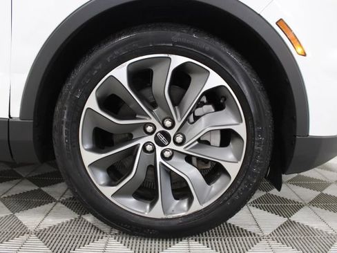Used 2022 Lincoln Nautilus Reserve AWD/4WD image 49