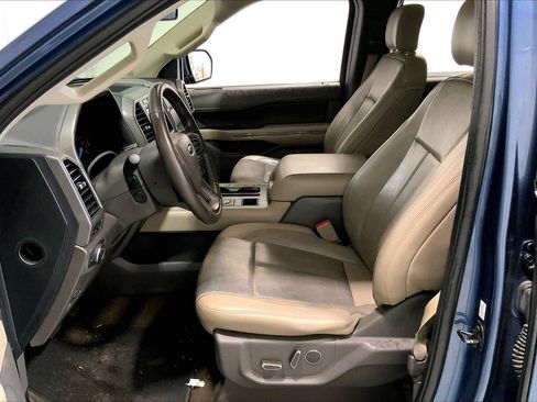 Used 2018 Ford Expedition Max XLT w/ Equipment Group 202A RWD image 15