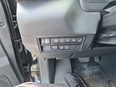 Used 2024 Toyota Tundra Limited image 12