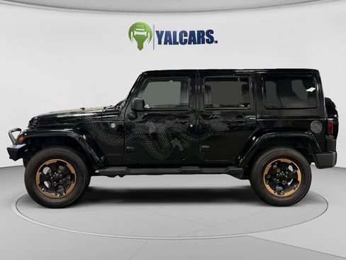 Used 2014 Jeep Wrangler Unlimited Sahara AWD/4WD image 2