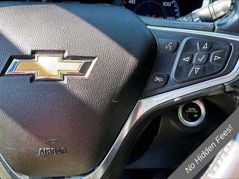 Used 2018 Chevrolet Equinox LT FWD image 16