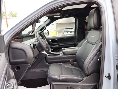 New 2026 Ford Expedition Max Platinum AWD/4WD image 18