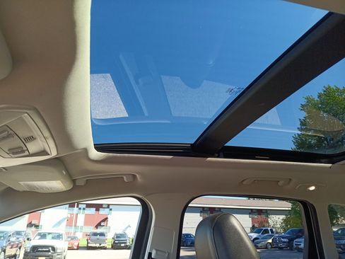 Certified 2017 Ford Escape Titanium w/ Canadian Touring Package image 24