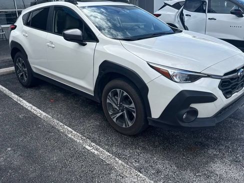 Used 2024 Subaru Crosstrek 2.0i Premium AWD/4WD image 2