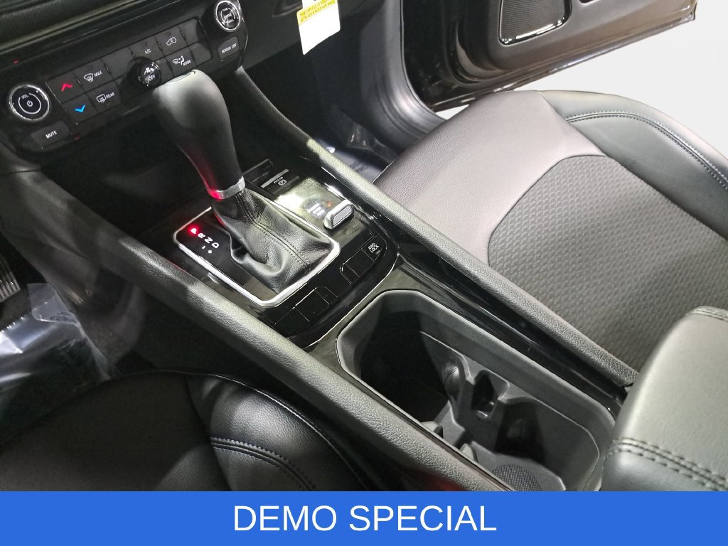 New 2026 Jeep Compass Latitude AWD/4WD image 24