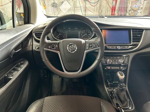 Used 2020 Buick Encore Preferred w/ Safety Package image 17