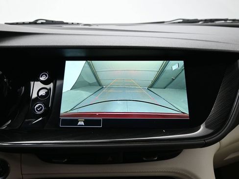 Used 2022 Buick Envision Essence w/ Safety Package image 19