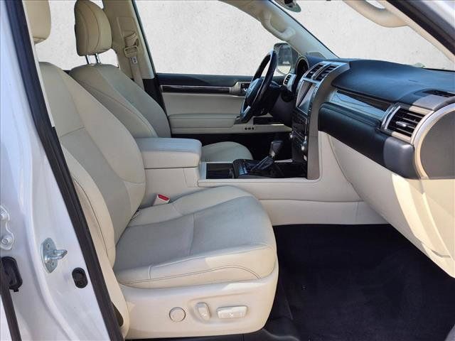 Used 2020 Lexus GX 460 Premium w/ Premium Package AWD/4WD image 22
