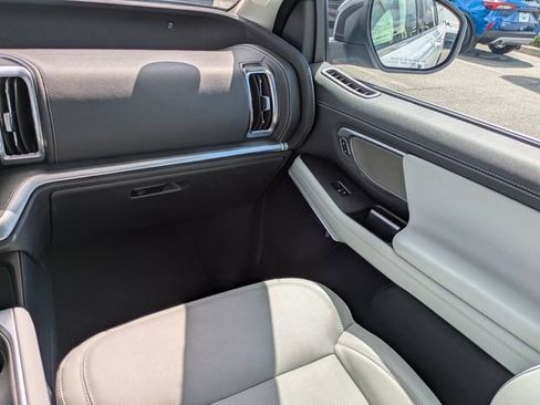 Certified 2025 Ford Expedition Max Platinum AWD/4WD image 17