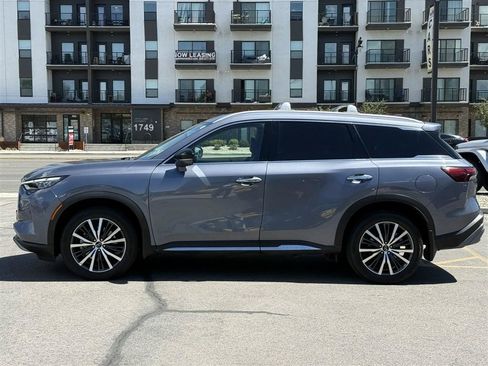 Used 2023 INFINITI QX60 Sensory w/ Cargo Package AWD/4WD image 4
