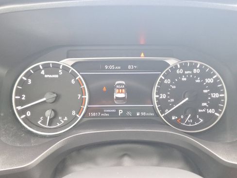 Used 2025 Nissan Rogue S FWD image 13